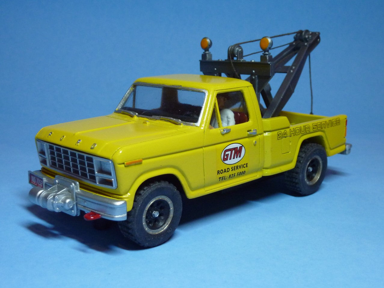 Ford F100 Recovery Truck, 1981 (TRU-114)