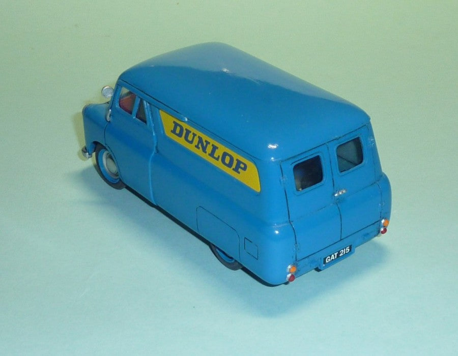 Bedford CA Van (TRU-301)