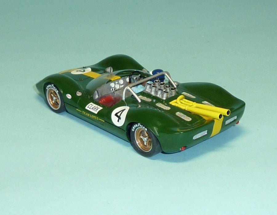 Lotus 40 (GT-322)