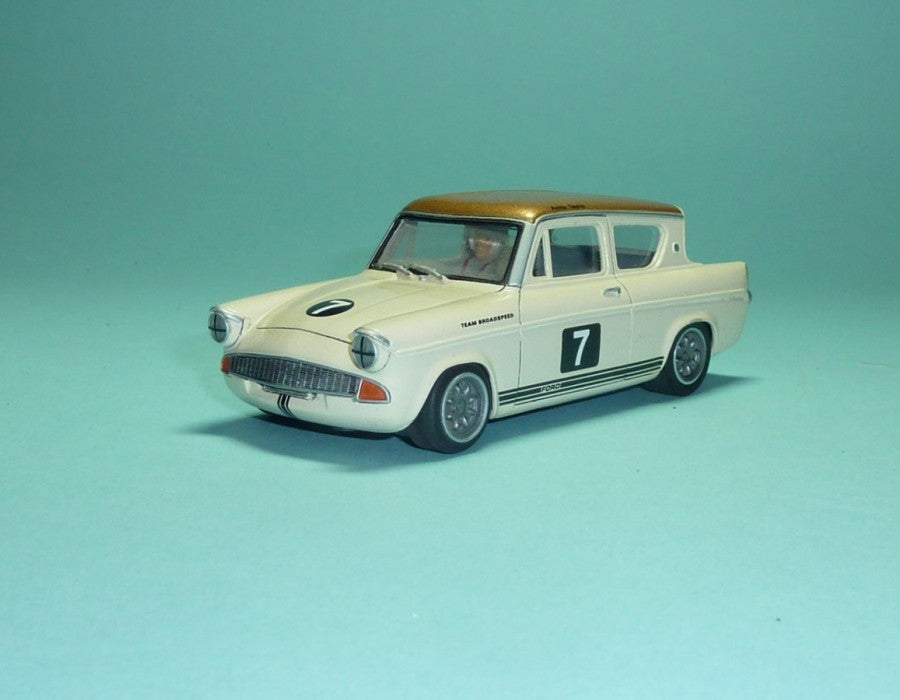 Ford Broadspeed Anglia (SAL-401)