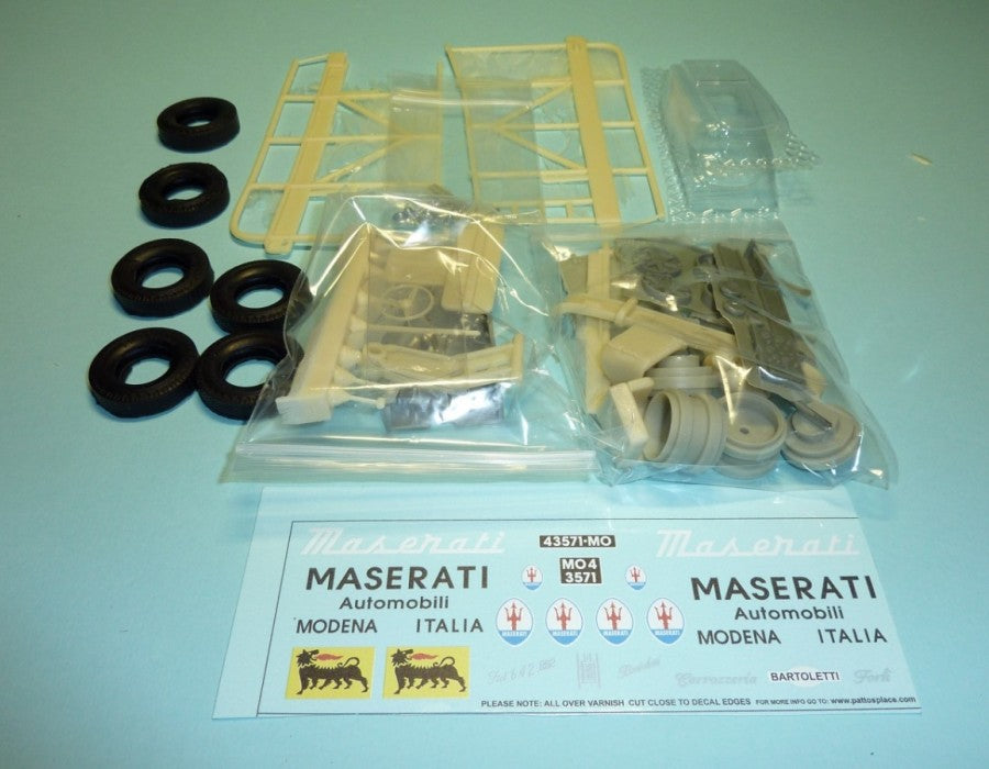 Fiat Racing Car Transporter (Maserati) (TRU-701)